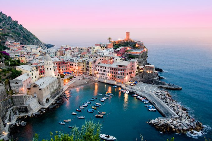 THE RENAISSANCE OF VERNAZZA PROJECT